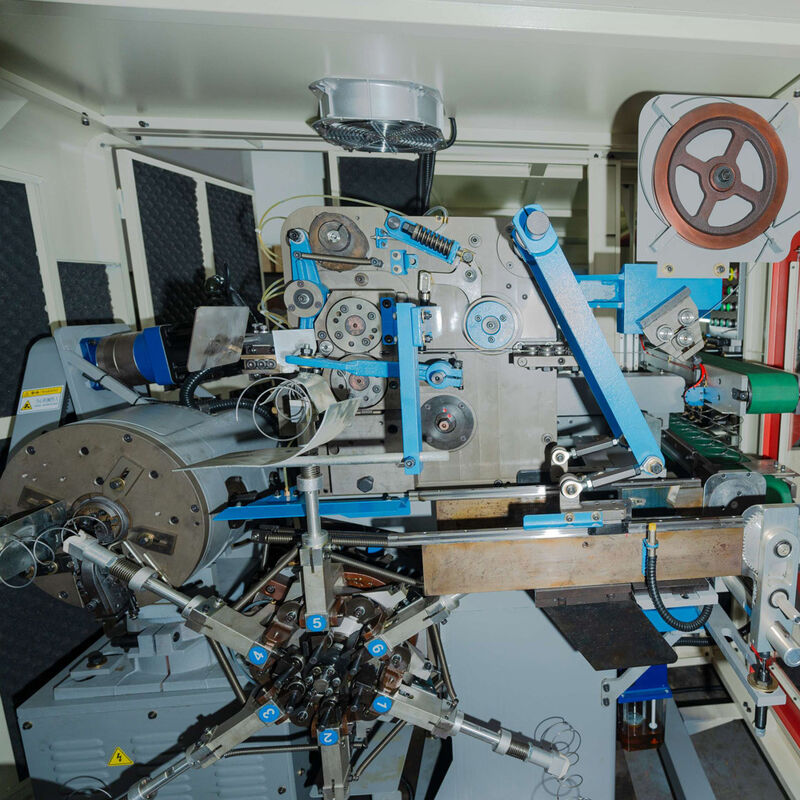 용량 60-90 시트 8시간 매트리스 생산 라인 총 전력 약 35 KVA 고출력 매트리스 제작 장비